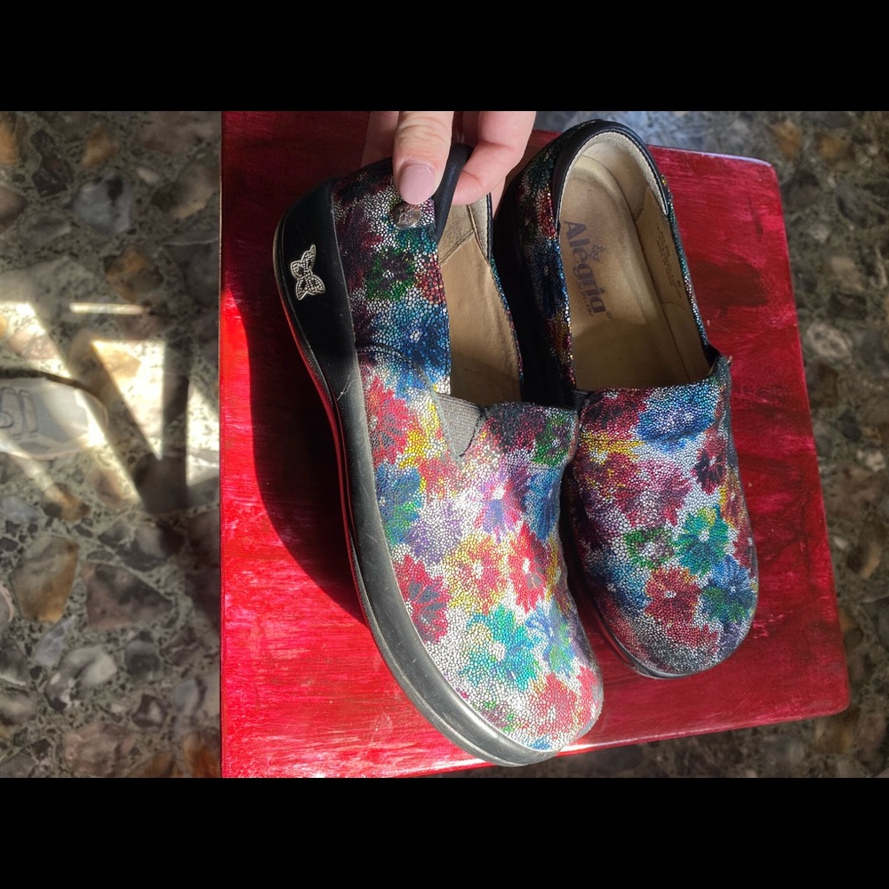 Algeria nursing shoes size 40